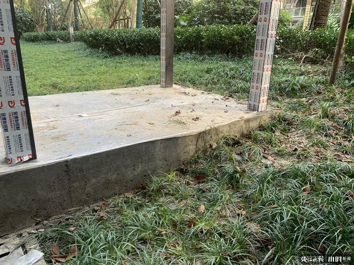 杭州龙湖天钜洋房业主快哭了：花600万买的新房，小区里却出现一个个“大笼子”