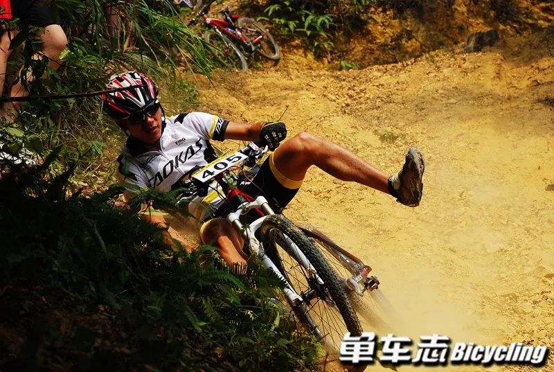 长期骑行膝盖受伤怎么办,骑行受伤了都用什么药