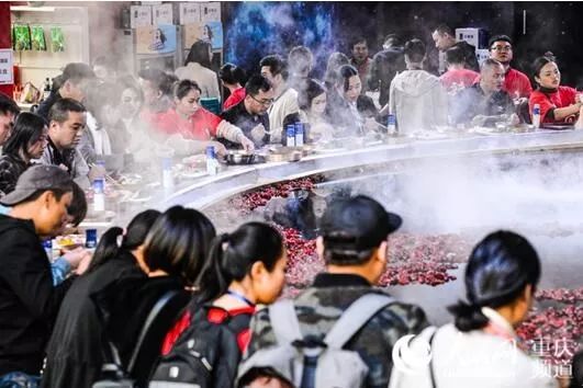重庆火锅飘香海外,火锅底料成为重庆的年货之王