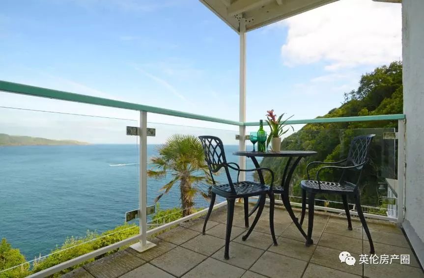 往前再走一步是万丈深渊,往前一步或许是万丈深渊