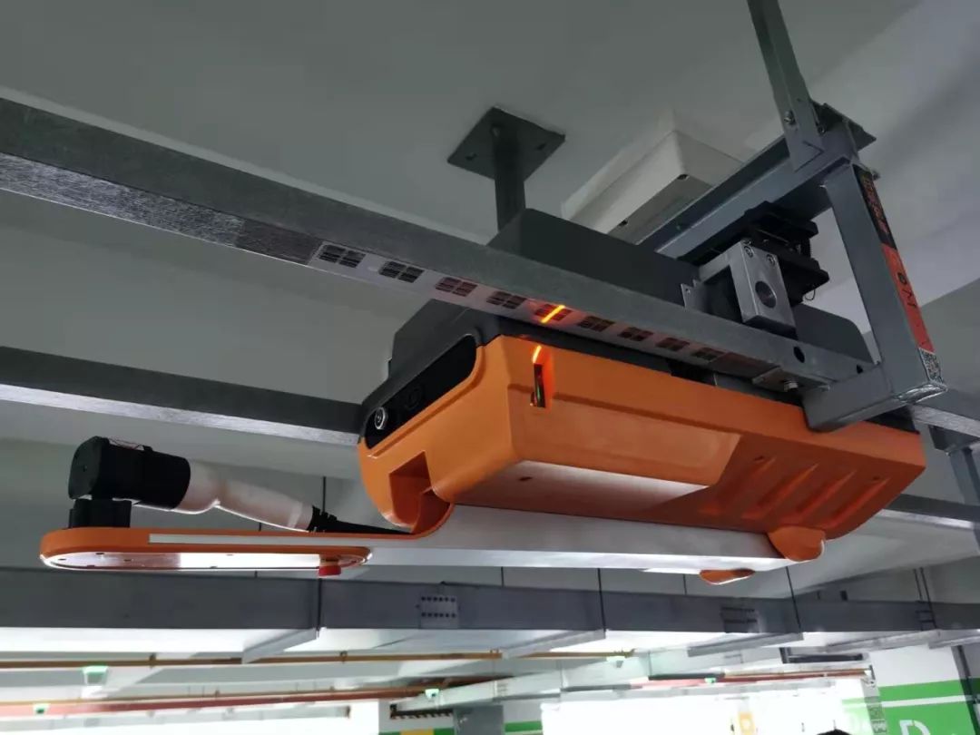 春运温暖回家路感动旅途人,春运路上温暖回家路