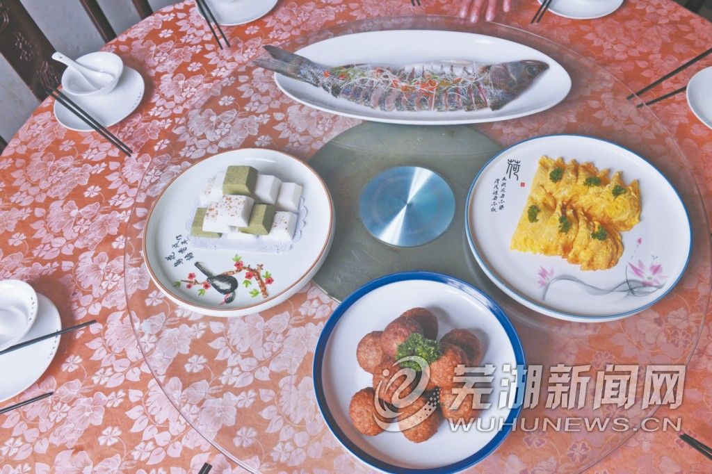 爱心年夜饭巨无霸,爱心大餐的视频