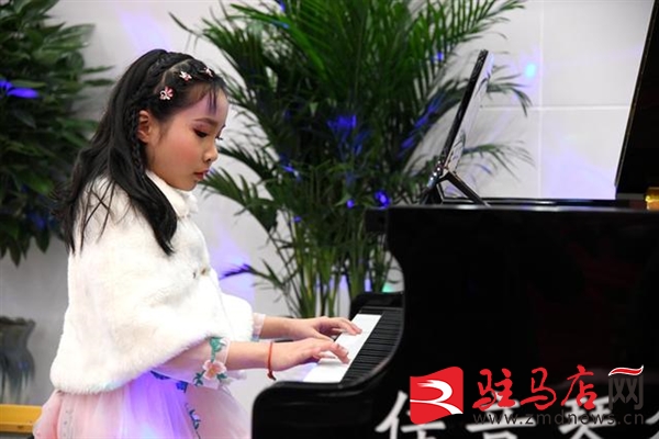 佳音琴行举办教学成果汇报暨新春音乐会