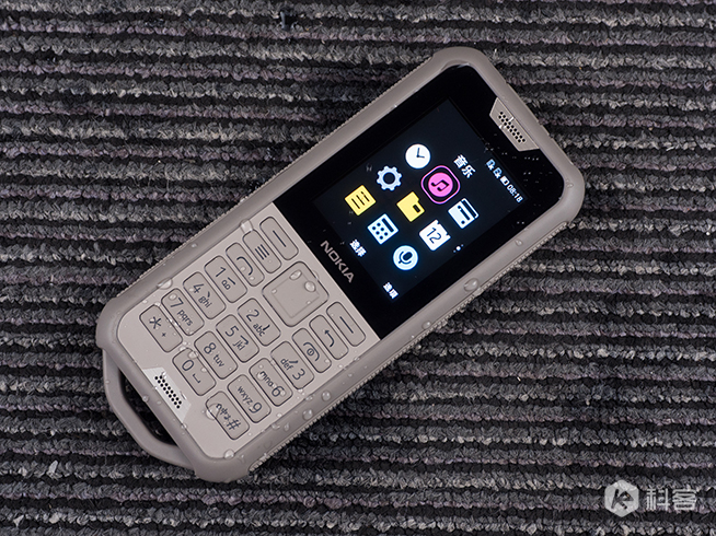 诺基亚800c手机测评,诺基亚800三防手机音质怎么样
