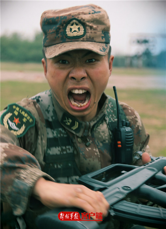 兵哥哥版“私人订制”表情包强势来袭！快收藏