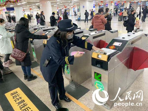 这城市那么空这歌名,这城市那么空