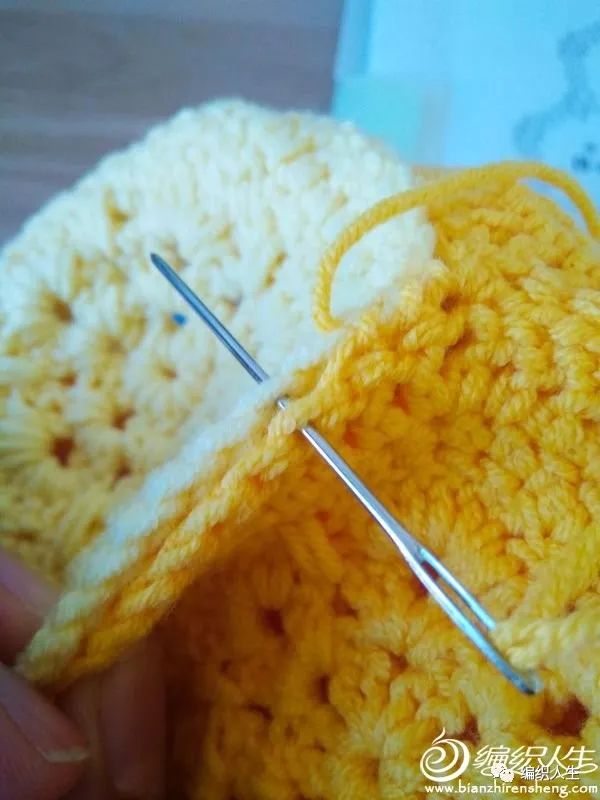 新手也能学会!毛线编织钩针非洲菊拼花鲸鱼(附图解)