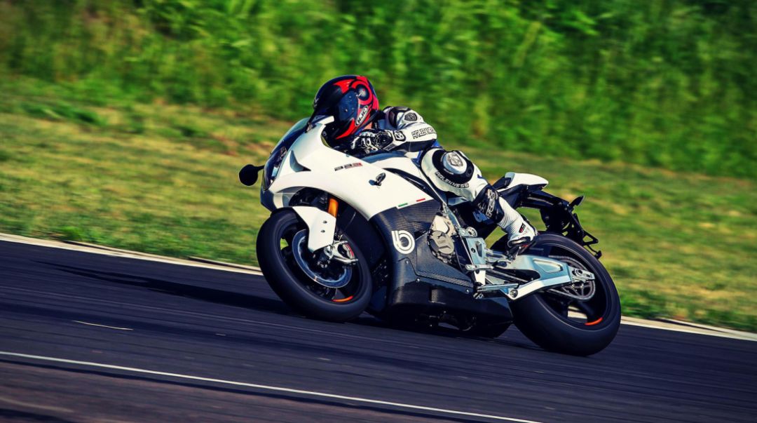 杜卡迪摩托车发展史简介,杜卡迪在摩托车界的地位如何