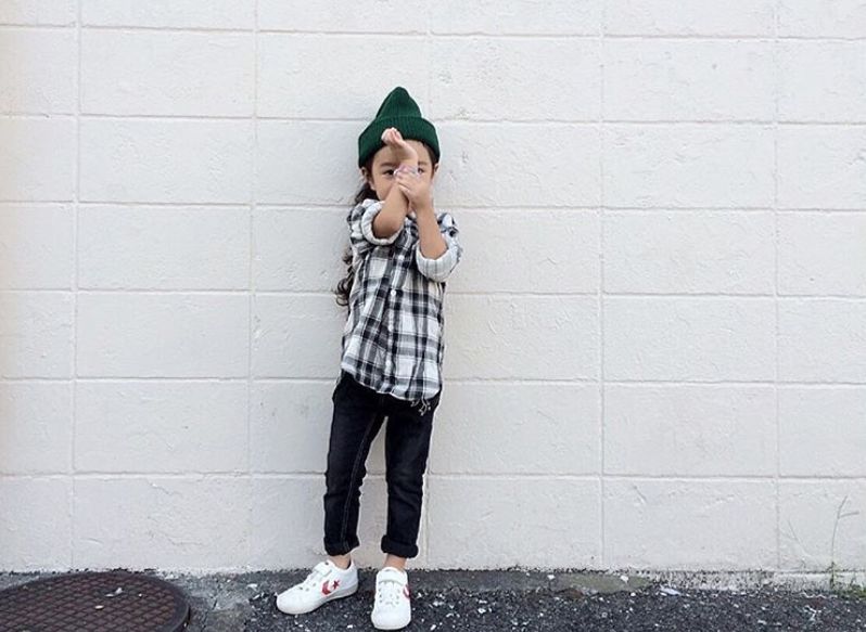 日本一年轻妈妈每天狂晒女儿“丑照”，看到第1张就笑炸了！是亲妈吗哈哈哈…