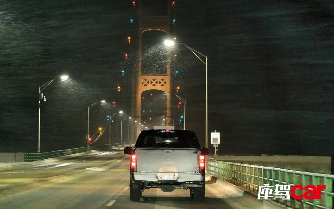 3辆车、7位老友、240个小时、2100公里……跨越北美五大湖区