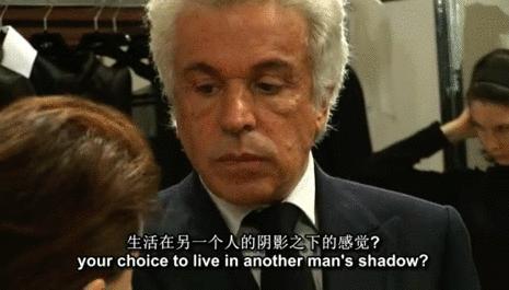 知道你们无聊，于是请来这些时装大师，陪你们一起宅在家中