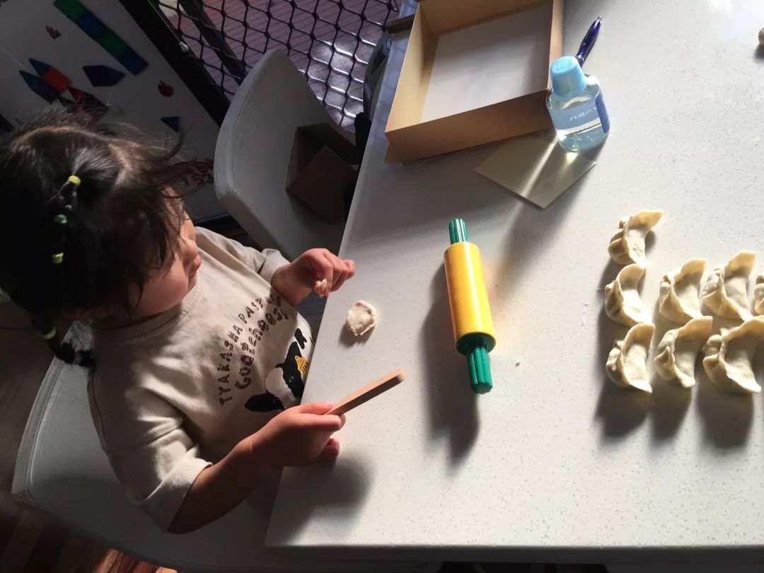 小朋友玩什么小游戏不花钱,童年的小游戏并且能赚钱