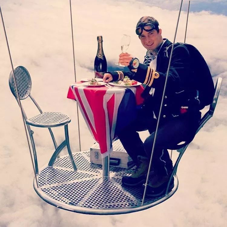 贝尔格里尔斯世界纪录,贝尔格里尔斯为什么这么强