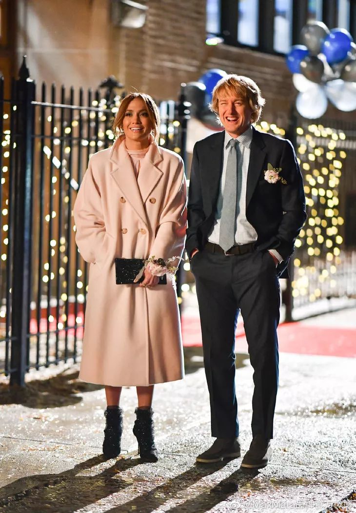 maxmara大衣,maxmara经典款大衣