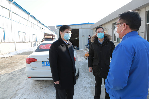 领导慰问疫情防控一线的工作人员,集团领导慰问抗疫一线工作人员