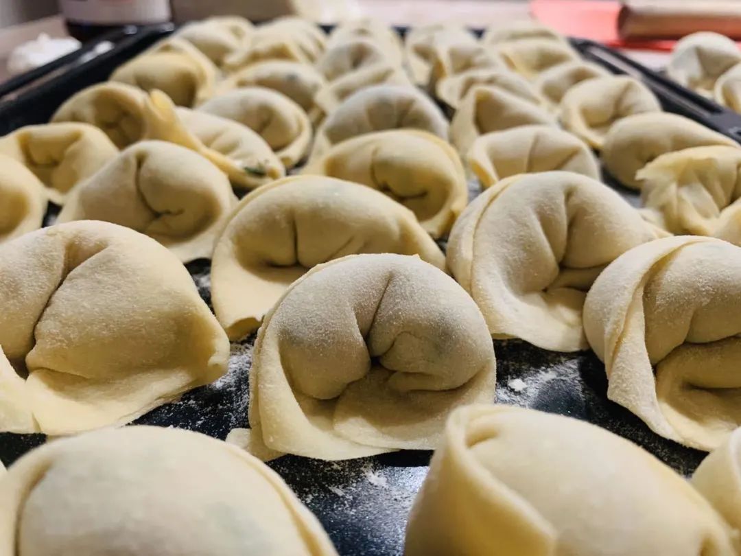 出门的时候一定要好好戴口罩,这个春天护肤不用愁