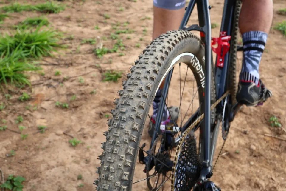 gravel公路车测评,适合180身高的gravel公路车