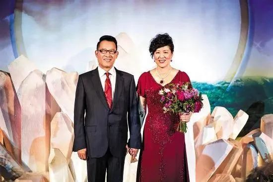 郎平向武汉捐发物资,郎平这次武汉捐款多少