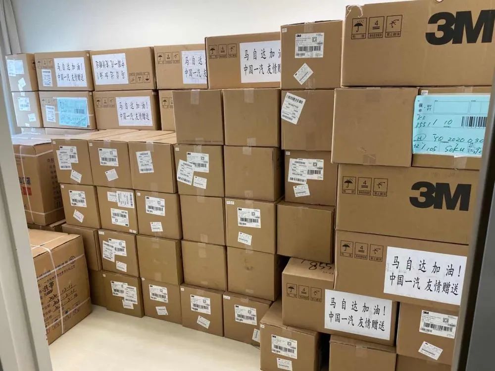 致菲亚特·克莱斯勒,二：中国人气愤的同时，意大利人脸上写满了尴尬