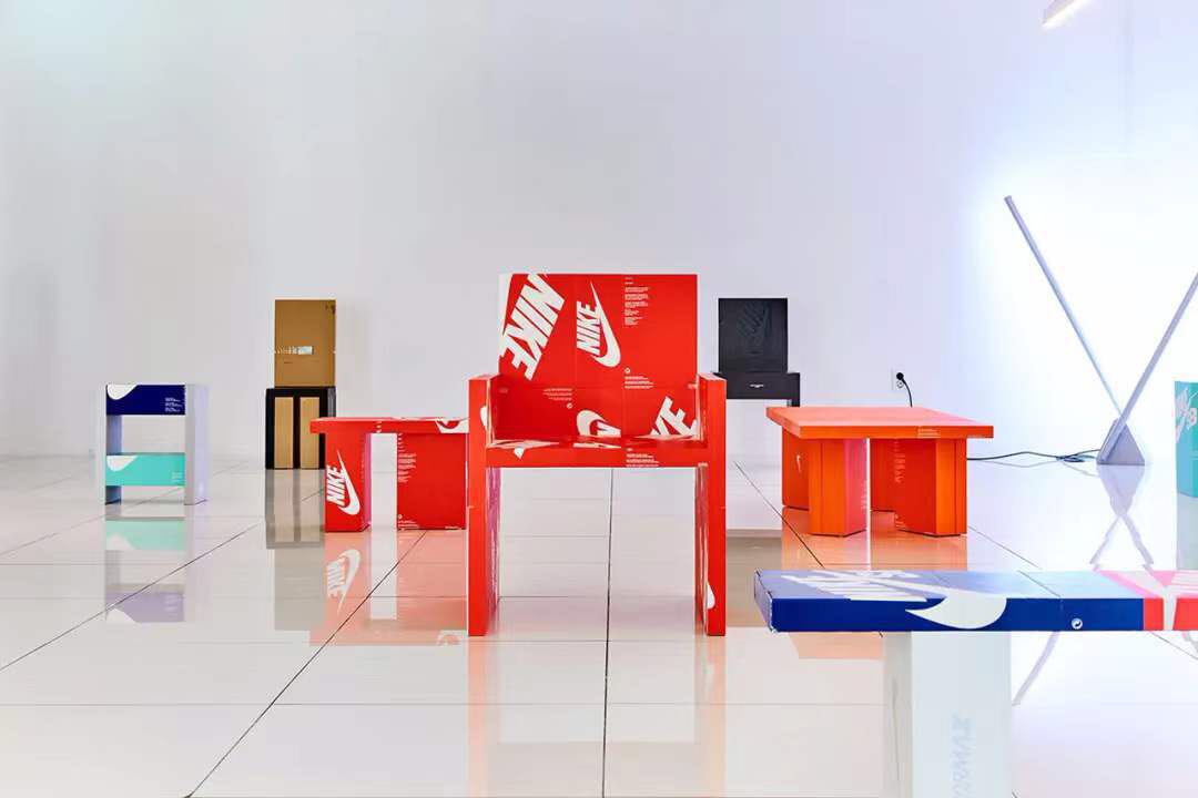 当弟弟们还在排队抢鞋的时候，*靠我**着这些千元鞋盒甩他们十年