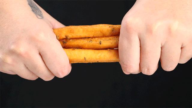 帝都惊现奇葩串串！神奇鸭肠会悬浮？！大牌口红用来吃...