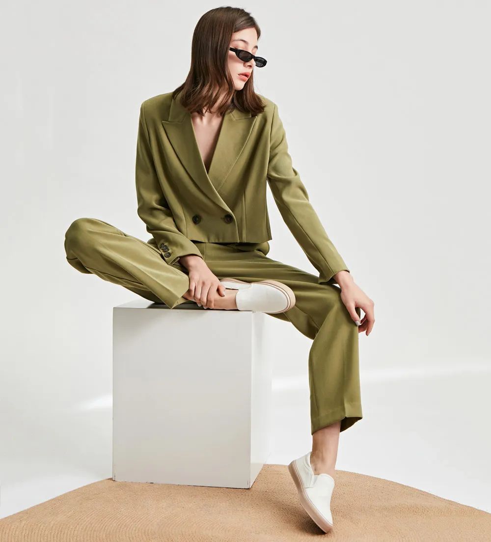 英国的小白鞋,帆布不系鞋带小白鞋