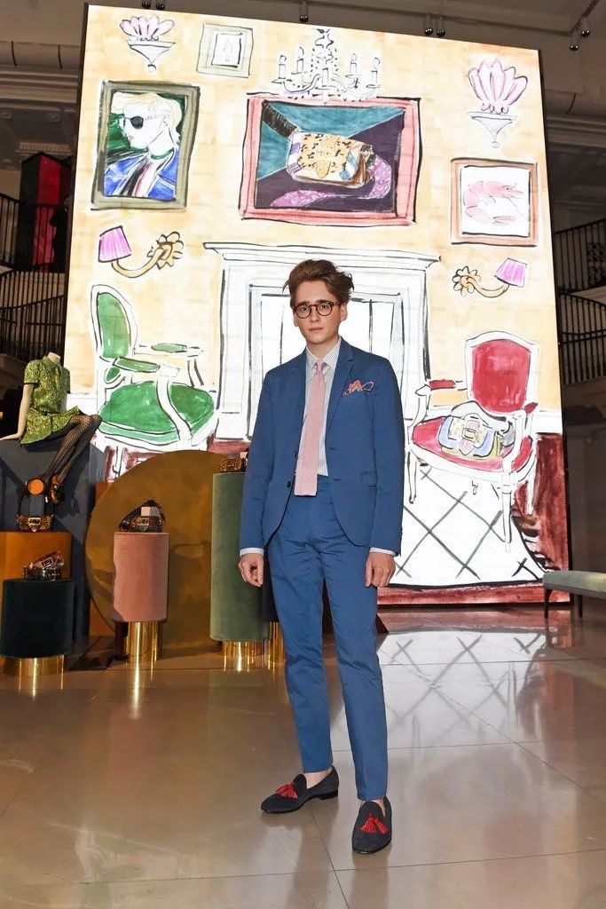 井柏然宝藏男孩,在解忧杂货店发现了宝藏男孩