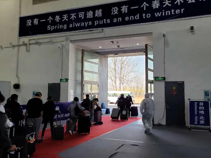 穿和服拍照配爱国歌曲,我的中国心