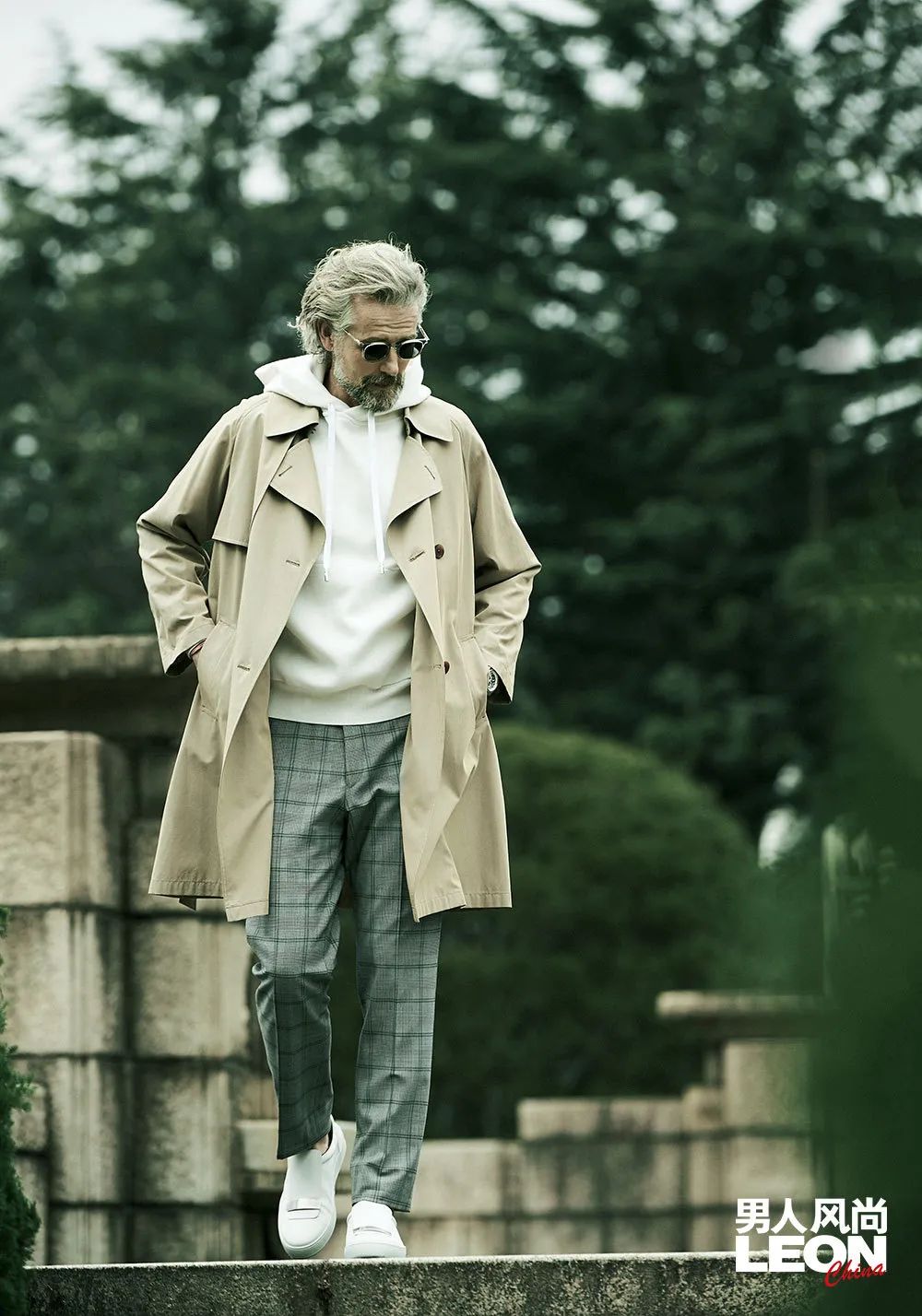 战壕风衣过膝好看还是不过膝,战壕风衣推荐军事风