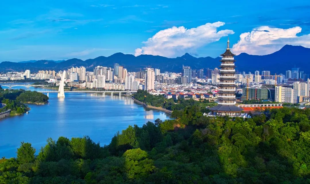 宜居宜业新城镇,宜居宜业新型城市