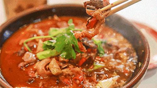 蒙古国3万只羊够吃吗,从小吃香料的羊