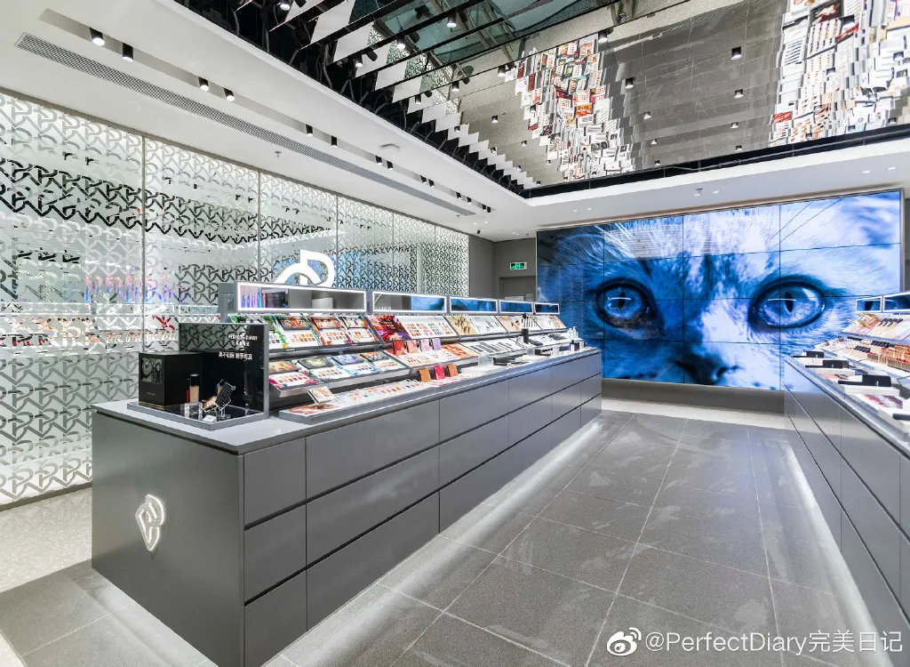 进口化妆品价格涨幅明显涨幅达36%,进口化妆品降价方案