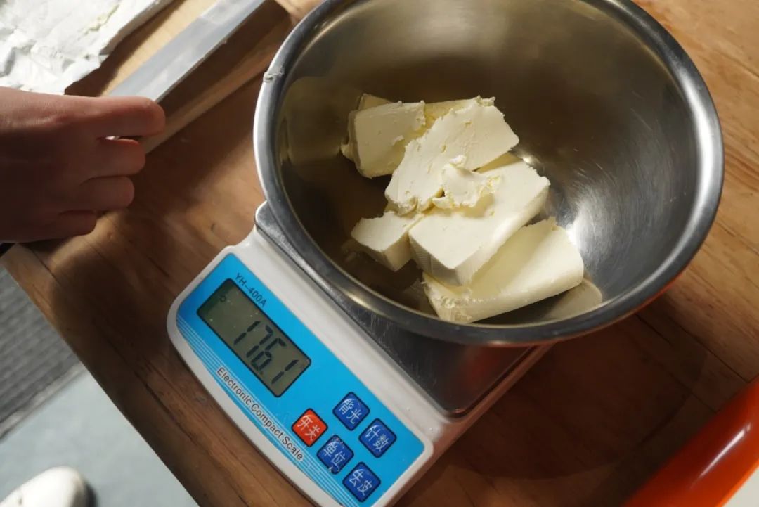 电饭锅芝士蛋糕最简单的做法,教你做现在超火的芝士蛋糕