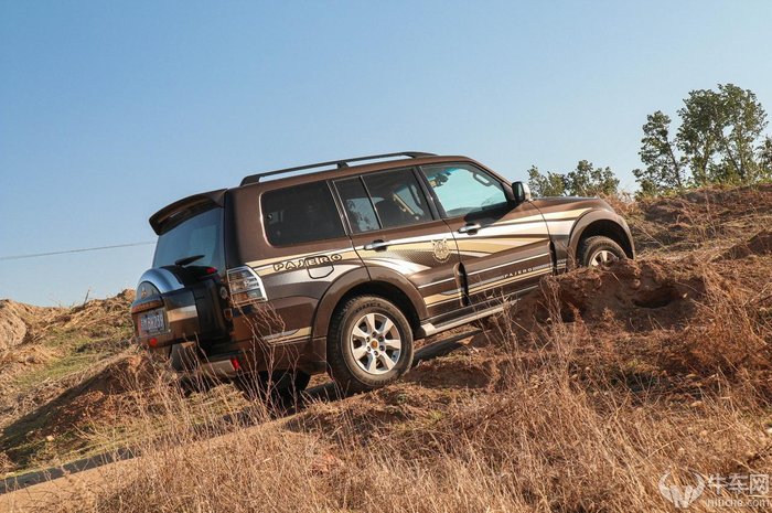 三菱帕杰罗进口第五代试驾,三菱帕杰罗极限测试