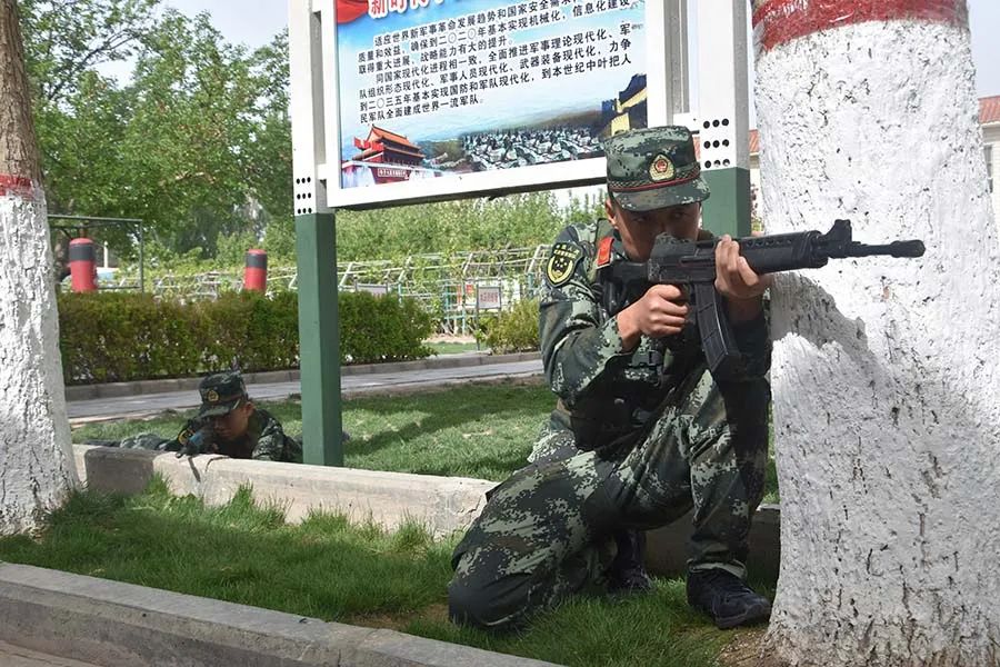 班长和战士发生矛盾怎么办,班长吵架战士受罚