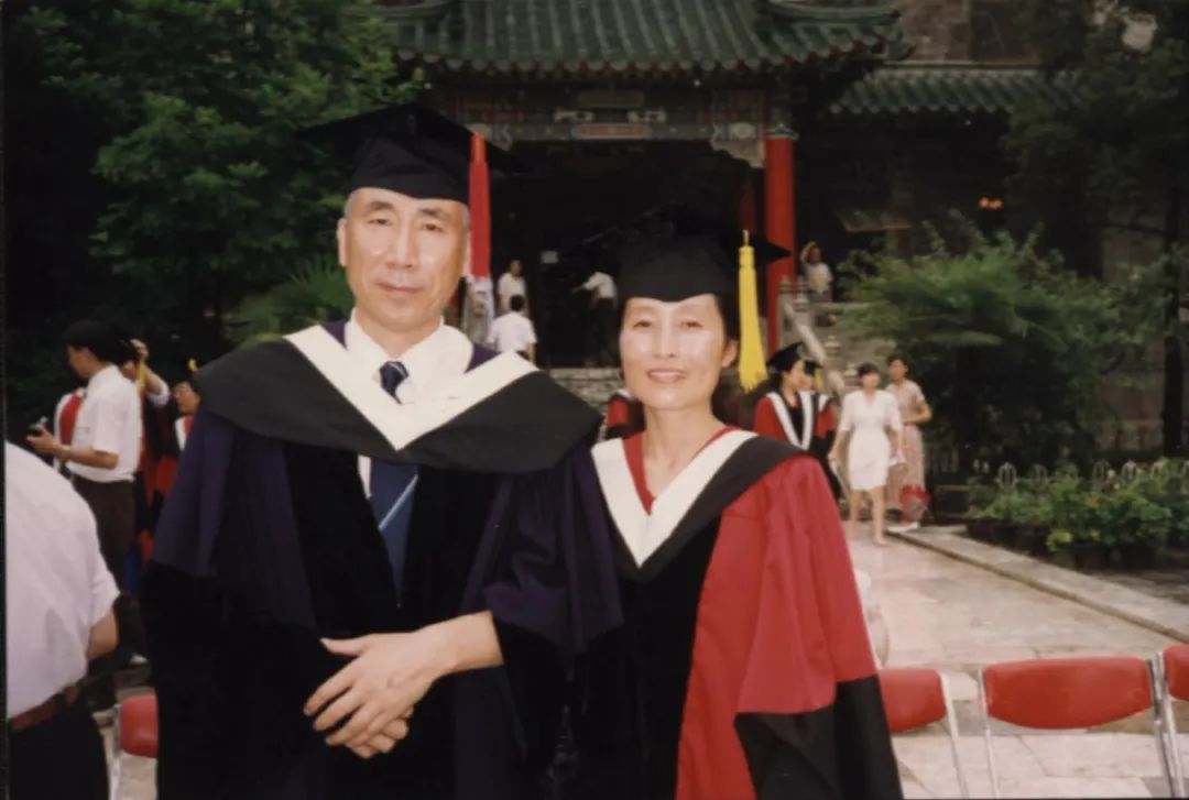 中国十大顶尖医学大咖,除了钟南山院士还有哪个院士