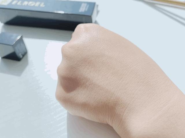 拒绝油腻毛孔粗大,水光肌粉底韩国女星