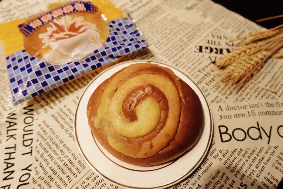 去便利店买吃的回来吃,去便利店买个东西