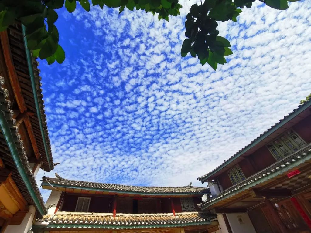 香格里拉家乡,香格里拉蓝天白云美景