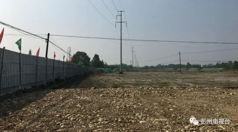 彭州市三环路最新视频,彭州市三环路改造项目