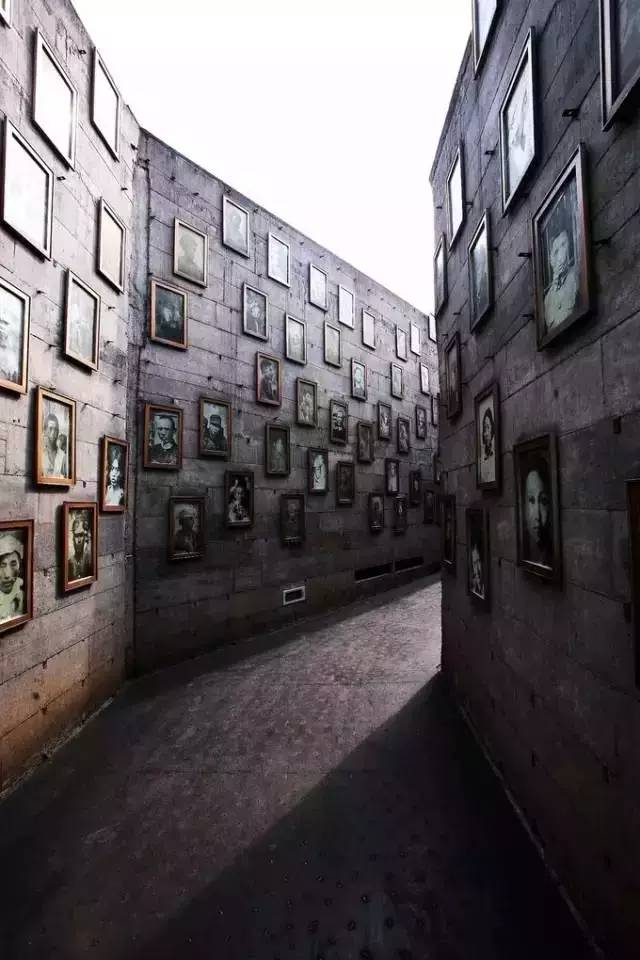 他曾位列中国富豪榜，如今却倾家荡产甘愿为“奴”……