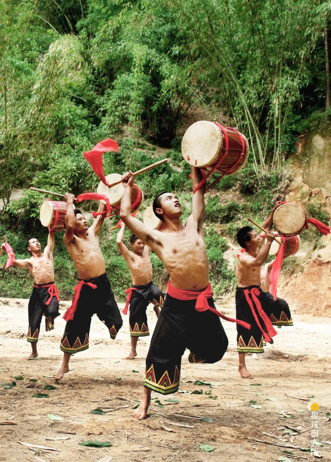 云南红河景色迷人,云南红河州哪些地方自然风光美