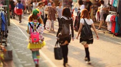 为啥一直有白带，可姨妈就是不来？