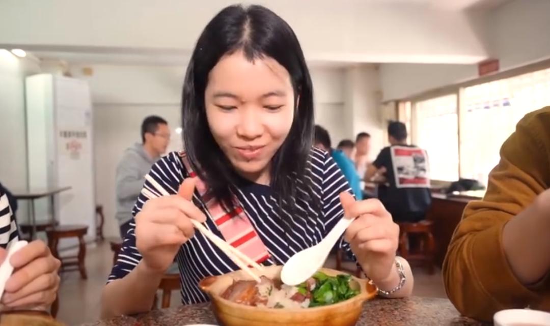 弘扬学习雷锋精神助力疫情防控,弘扬正气抗击疫情