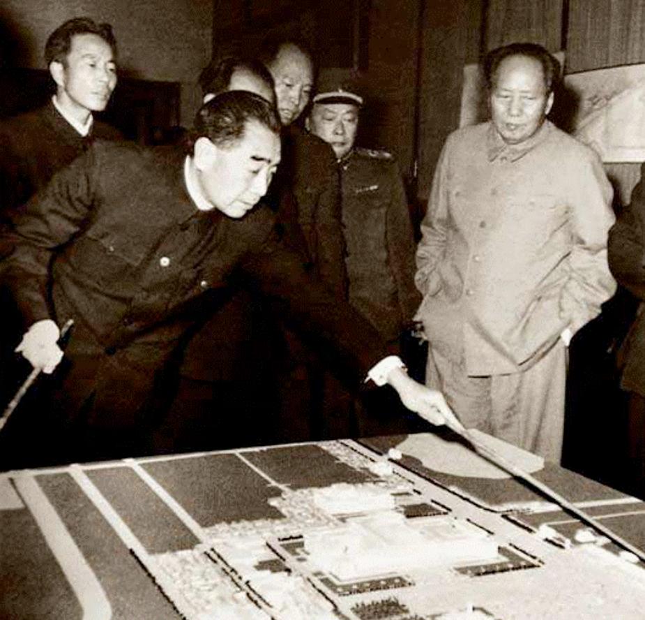 人民大会堂国徽与红旗,人民大会堂和国徽图片