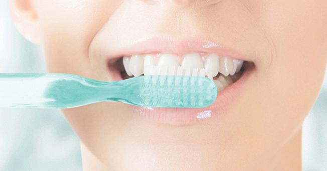 治疗口腔溃疡牙龈出血的喷雾剂,哪款中药牙膏养护牙龈