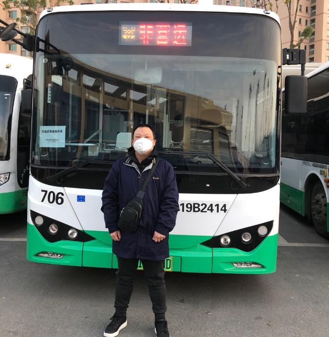 76天的谎言，一双40码运动鞋……看武汉公交青年的战疫故事