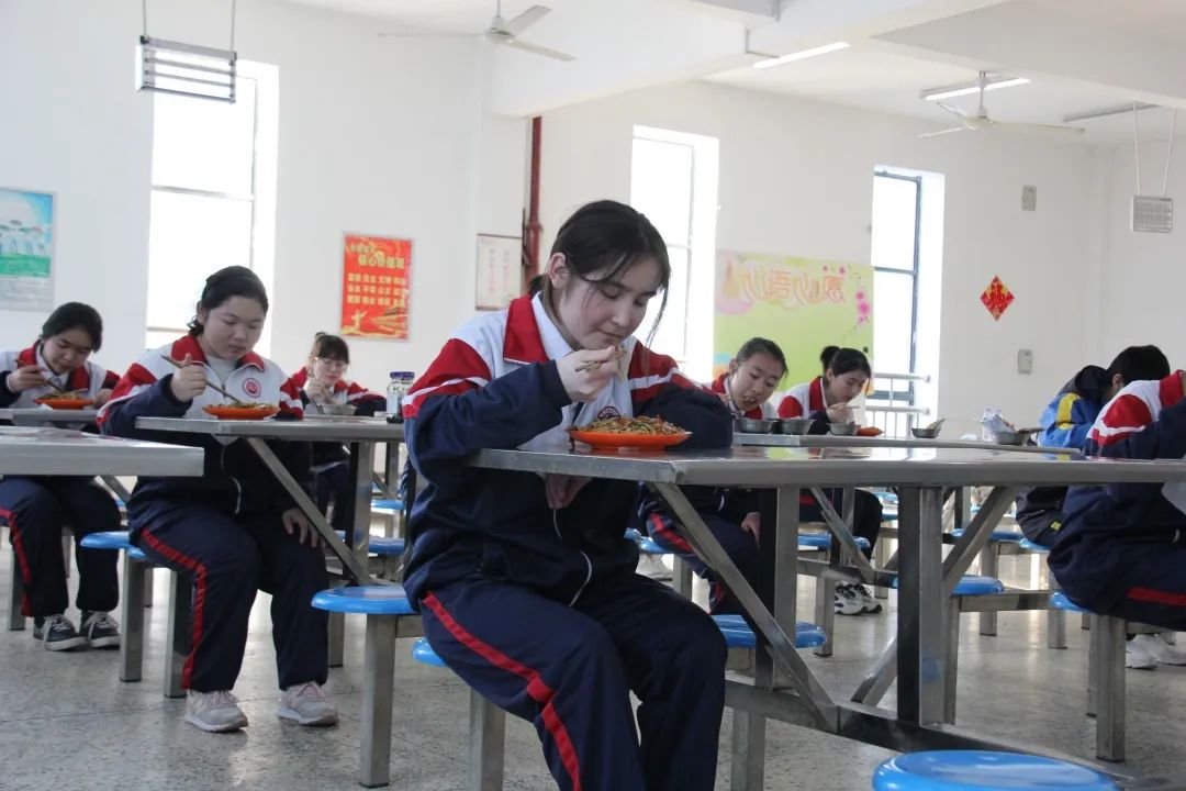 闈掓槬鍦ㄦ垬鐤腑缁芥斁姹熻嫃,闈掓槬鍦ㄦ垬鐤腑缁芥斁涓婚娲诲姩