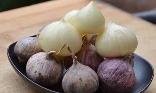 它，价钱比白菜低，价值却很高