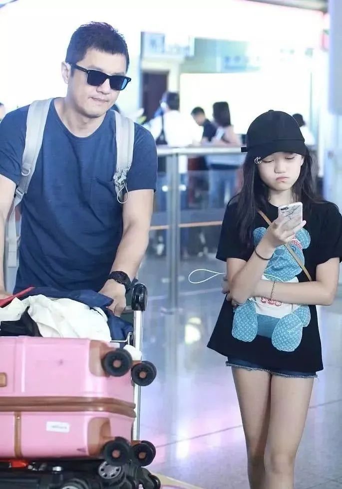 未来的名模双胞胎姐妹花,未来明星姐妹花